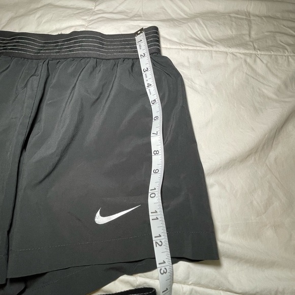 2 Nike Gray Dri Fit Women’s Athletic Shorts size Medium - Picture 7 of 12
